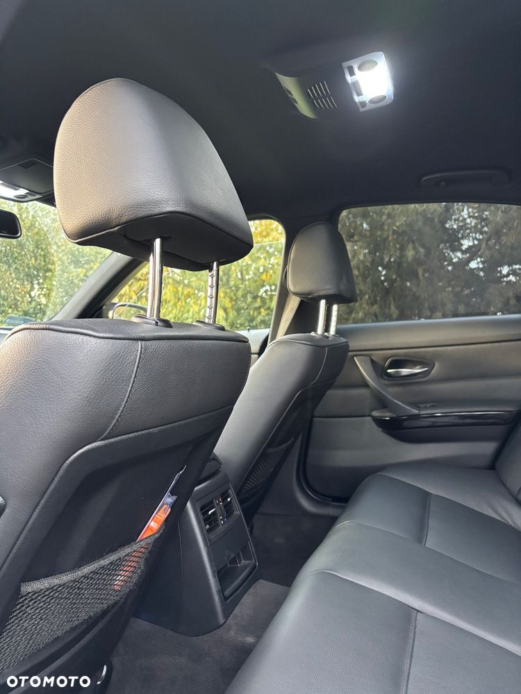 BMW Seria 3 320d Efficient Dynamic Edition Luxury Line - 20