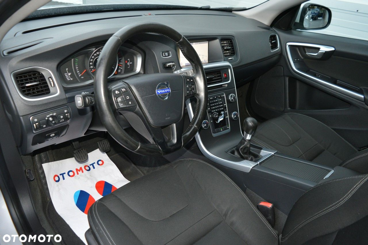 Volvo V60 D2 Kinetic - 20