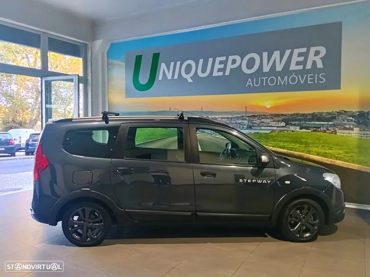 Dacia Lodgy TCe 115 Stepway - 4