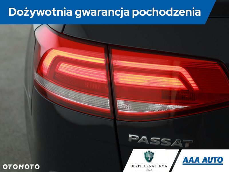 Volkswagen Passat Variant - 21