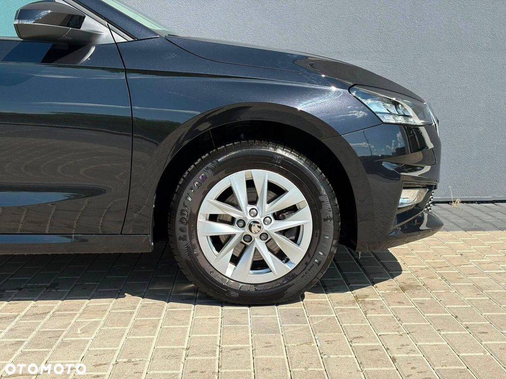 Skoda Fabia 1.0 TSI Selection DSG - 18