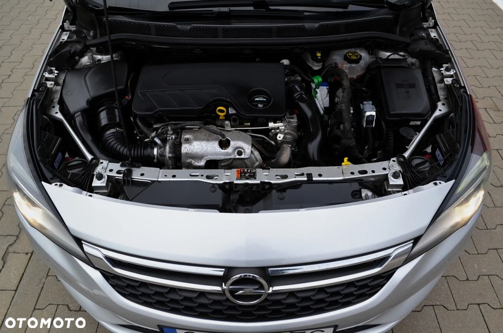 Opel Astra 1.6 CDTI Enjoy S&S - 36