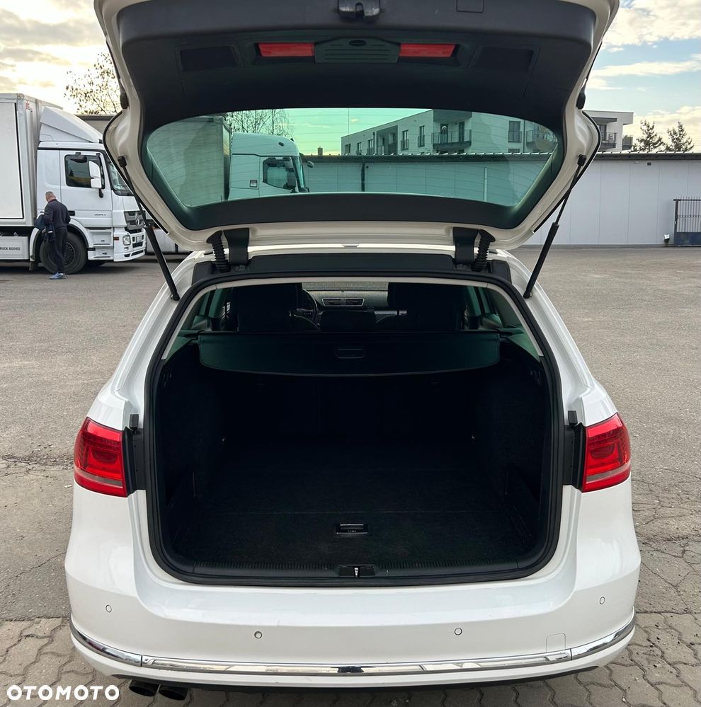 Volkswagen Passat 2.0 Blue TDI DSG SCR Comfortline - 16