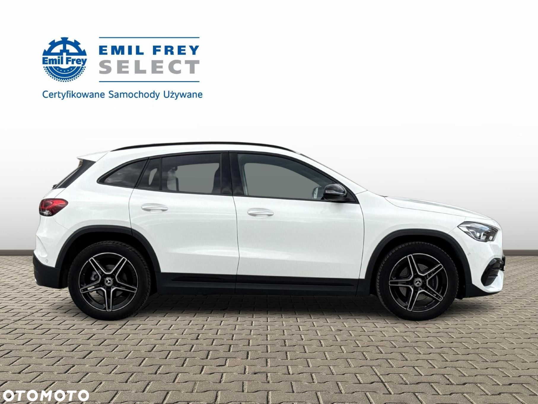Mercedes-Benz GLA - 6