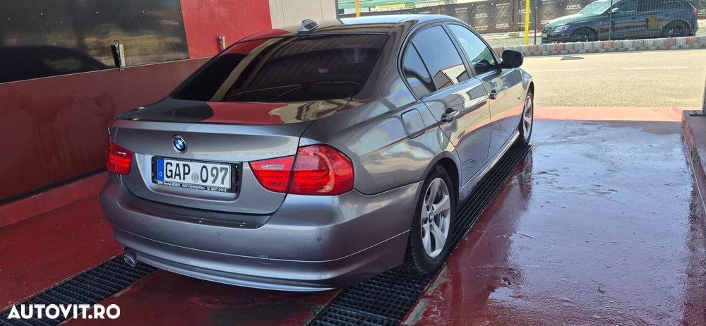 BMW Seria 3 320d DPF Aut. - 15