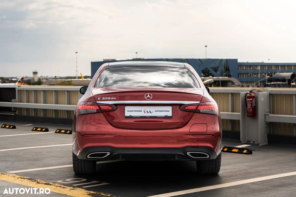 Mercedes-Benz E 300 de 9G-TRONIC AMG Line - 14