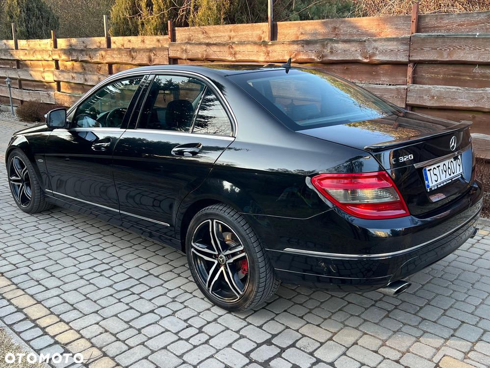 Mercedes-Benz Klasa C 320 CDI 7G-TRONIC Avantgarde Sport Edition - 20