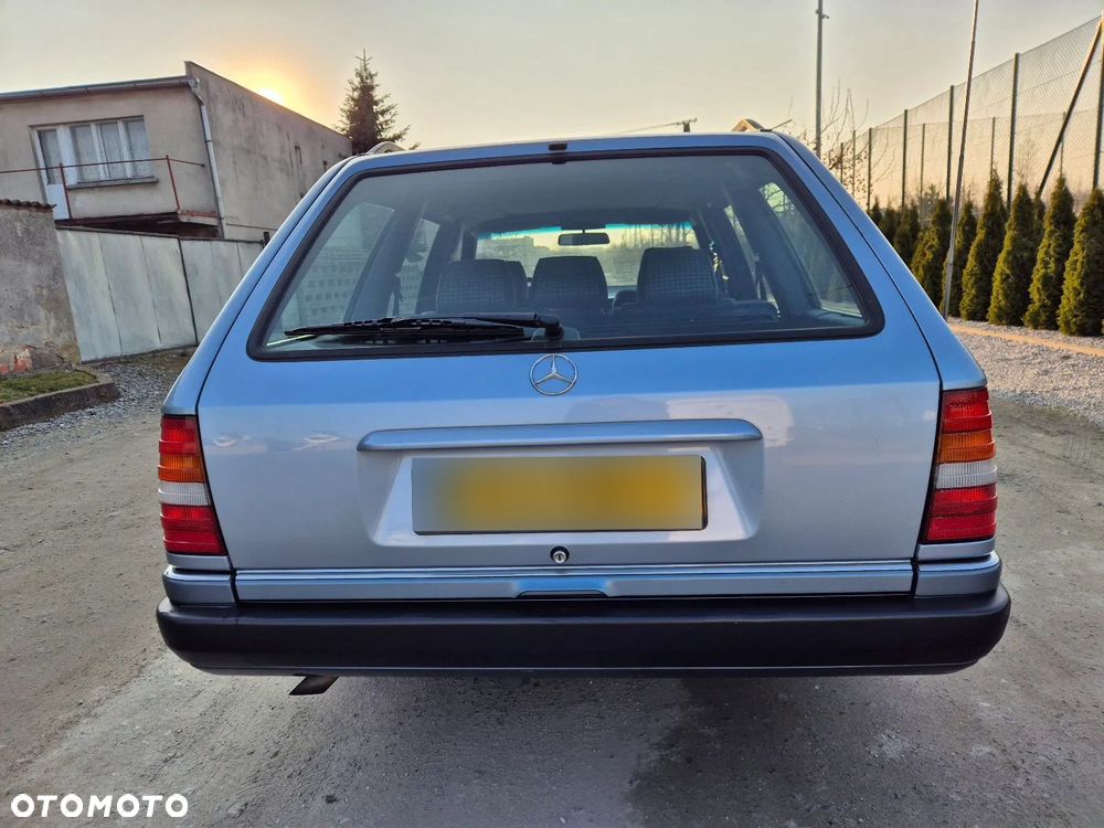 Mercedes-Benz W124 (1984-1993) - 8