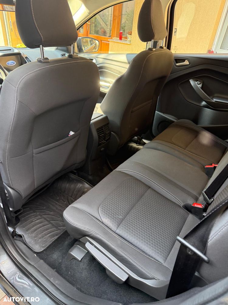 Ford Kuga 1.5 EcoBoost FWD ST Line - 4