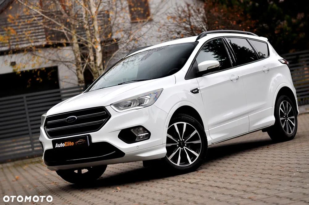 Ford Kuga 1.5 EcoBoost 2x4 ST-Line - 1