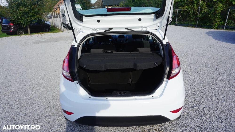 Ford Fiesta 1.25 Trend - 13