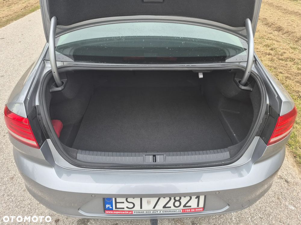 Volkswagen Passat 2.0 TDI BMT Trendline - 6