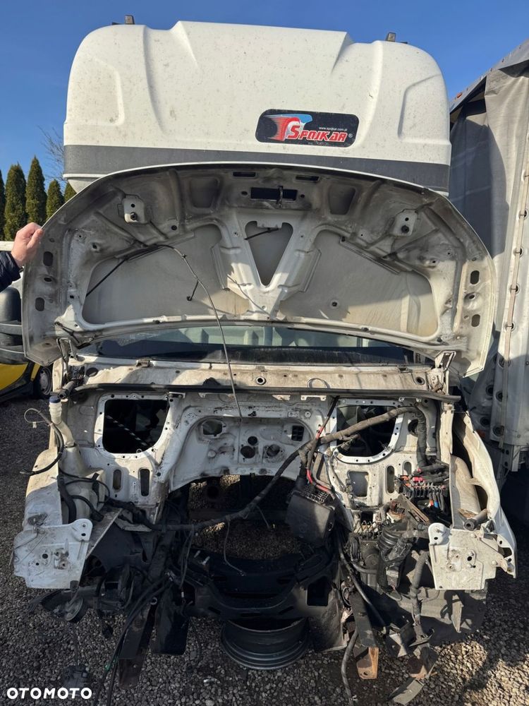 Iveco 35s18 3,0HPI 14-21r kabina z kurnikiem - 6