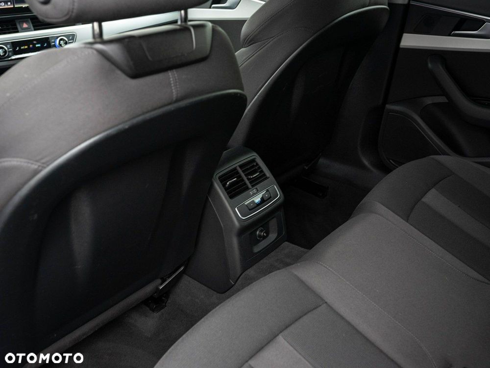Audi A4 Avant 35 TFSI mHEV S tronic - 26