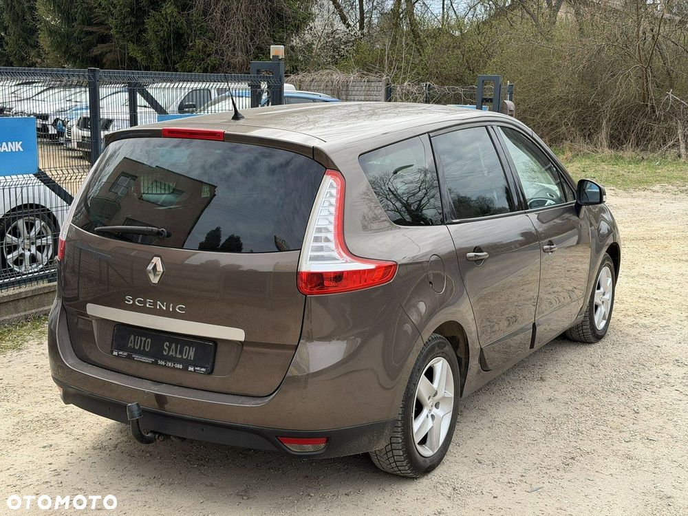 Renault Grand Scenic - 8