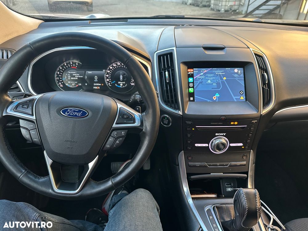 Ford Edge - 10