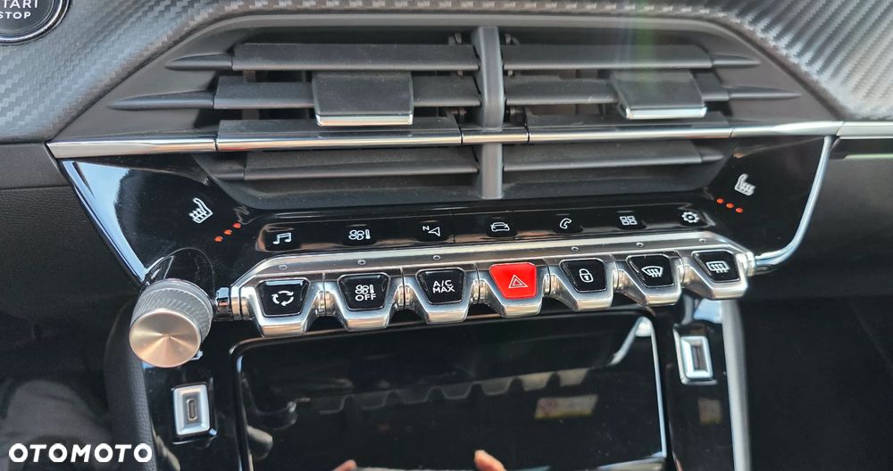 Peugeot 2008 1.5 BlueHDi GT S&S - 22