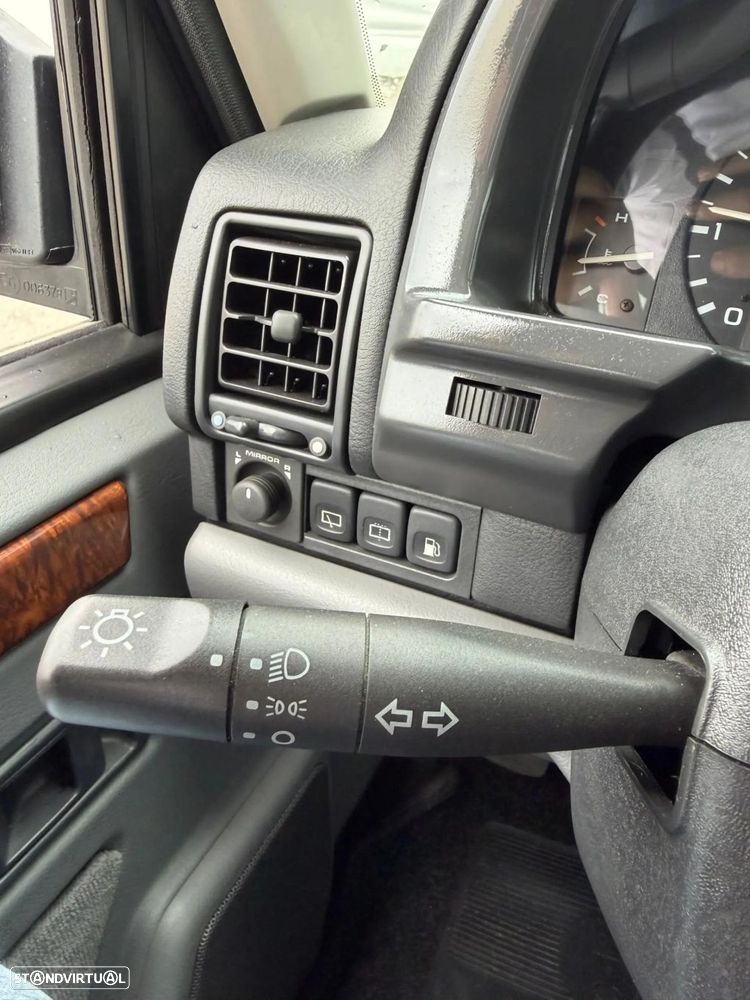 Land Rover Range Rover 2.5 TDi - 29