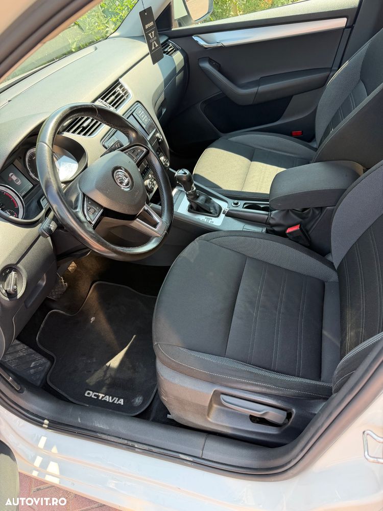 Skoda Octavia 1.0 TSI DSG Style - 6