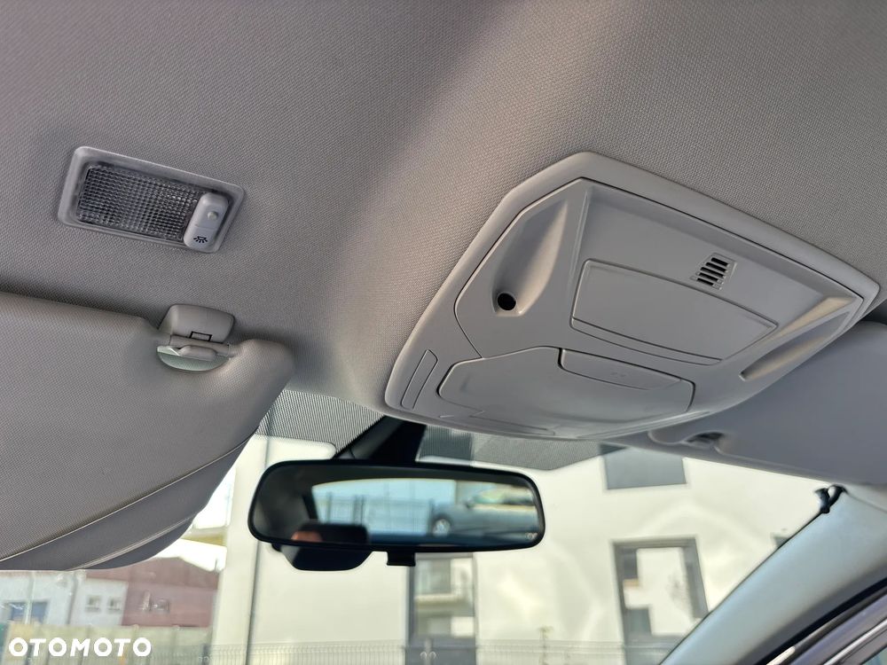 Ford Mondeo - 18