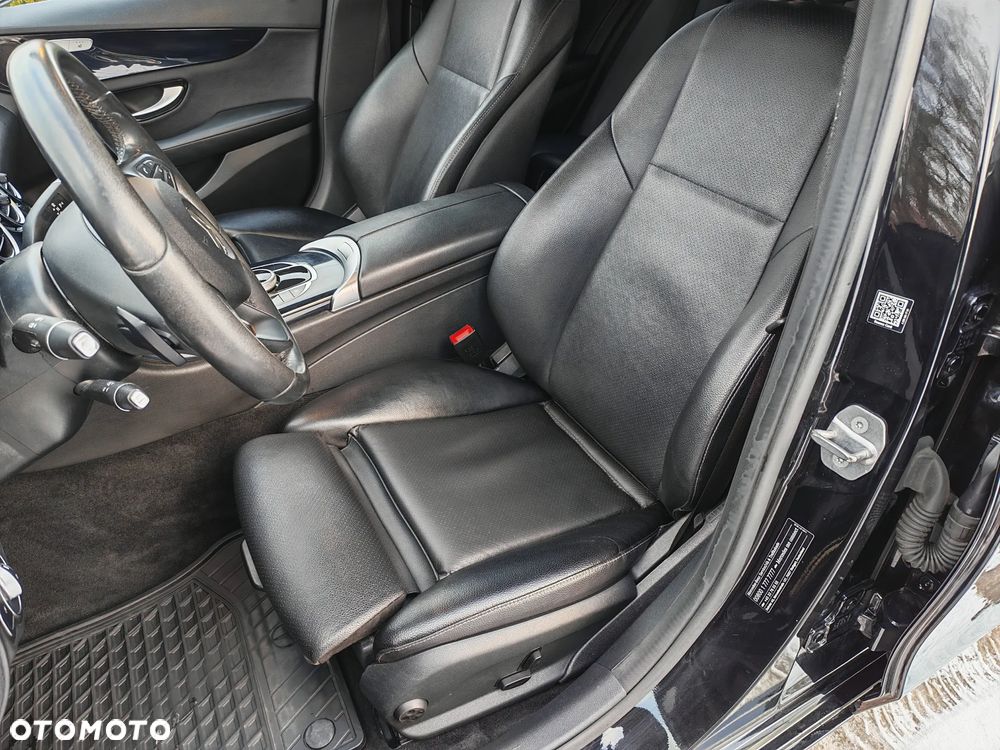 Mercedes-Benz Klasa C 200 d 7G-TRONIC - 27