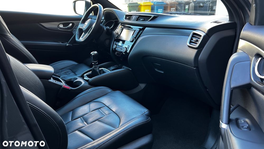 Nissan Qashqai 1.6 DIG-T Tekna+ - 34
