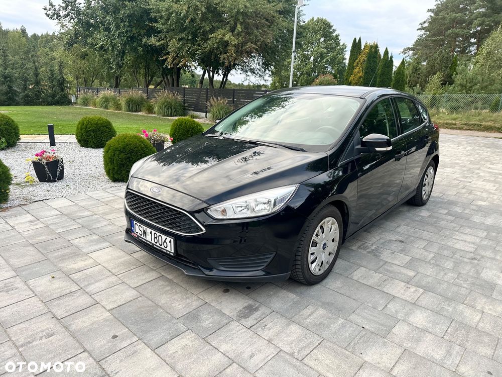 Ford Focus 1.0 EcoBoost Ambiente - 4
