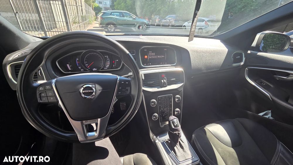 Volvo V40 - 19