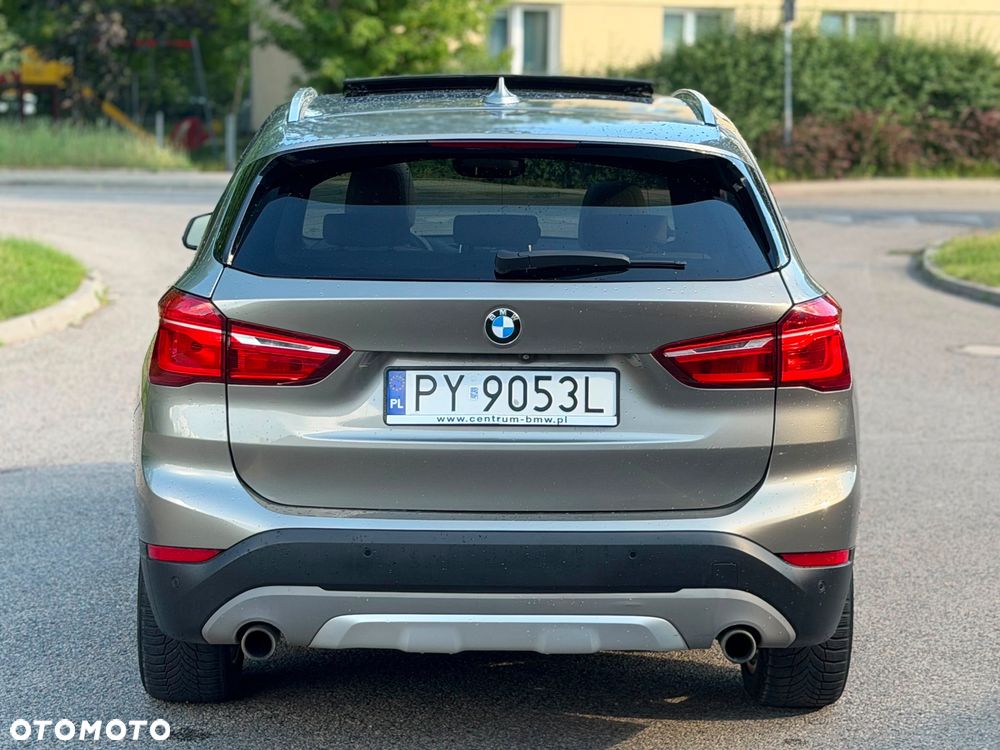 BMW X1 xDrive28i Sport Line - 7