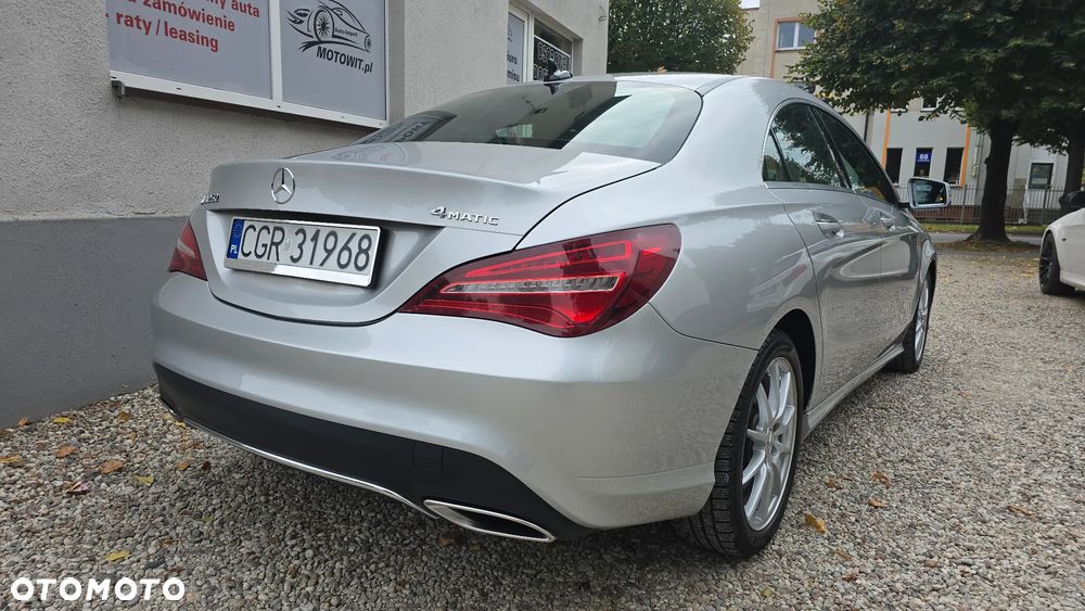 Mercedes-Benz CLA 250 4-Matic AMG Line - 13