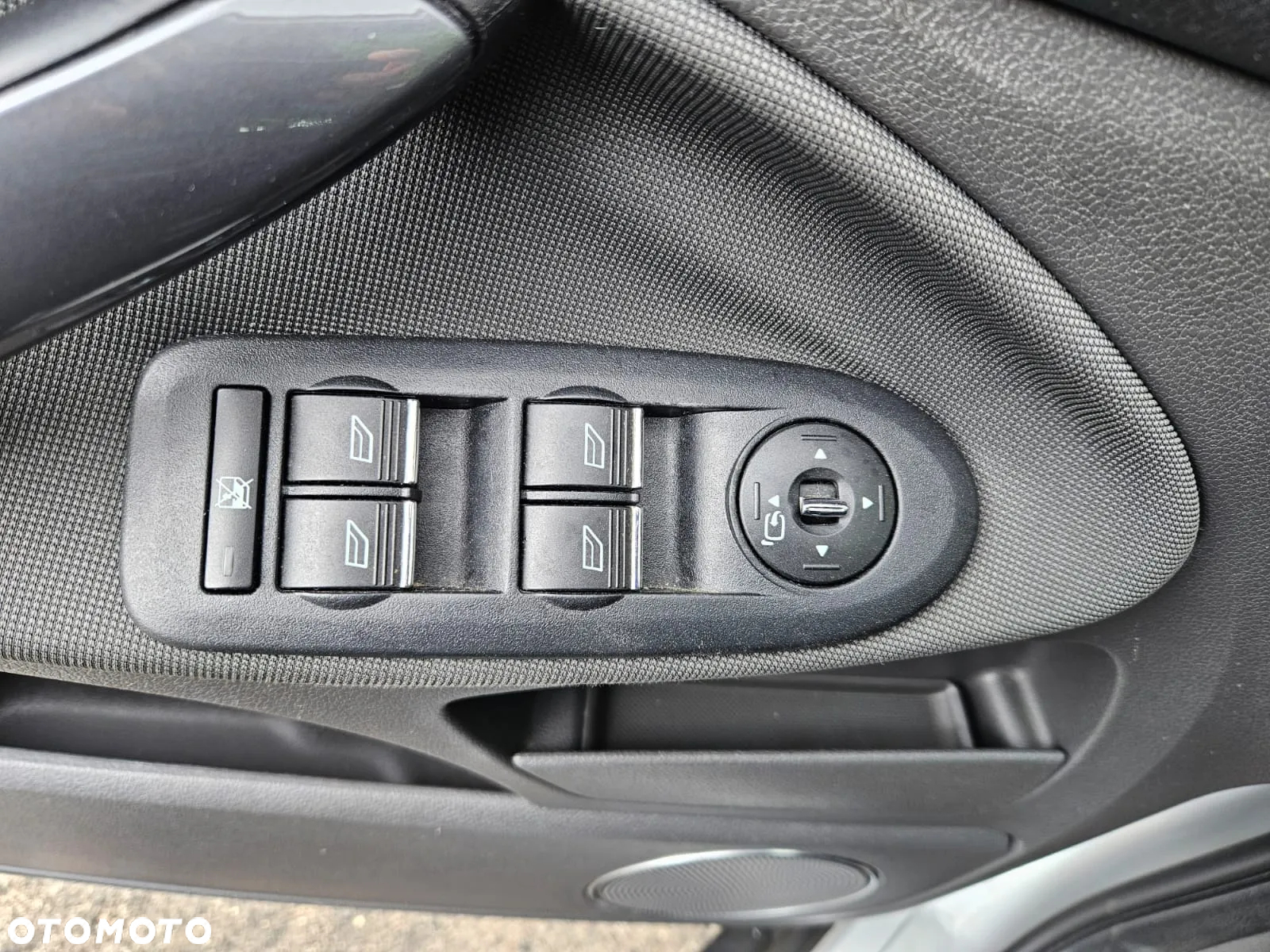 Ford Kuga 2.0 TDCi 4WD Titanium - 23