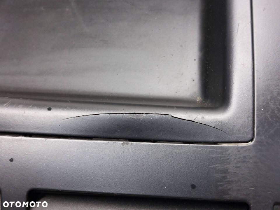 RADIO ODTWARZACZ + RAMKA KONSOLI 2 DIN POLO IV - 5