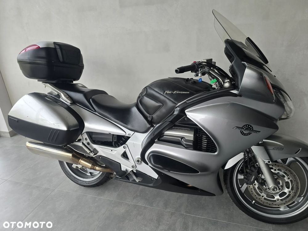 Honda ST - 26