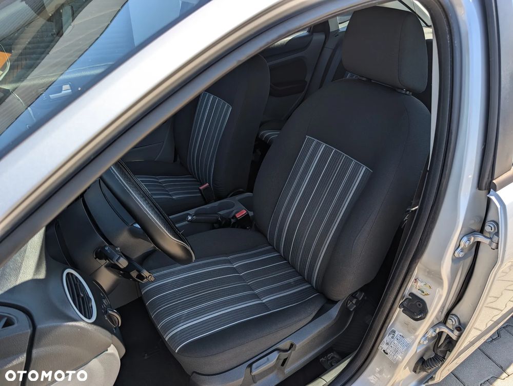 Ford Focus 1.6 Silver X - 34