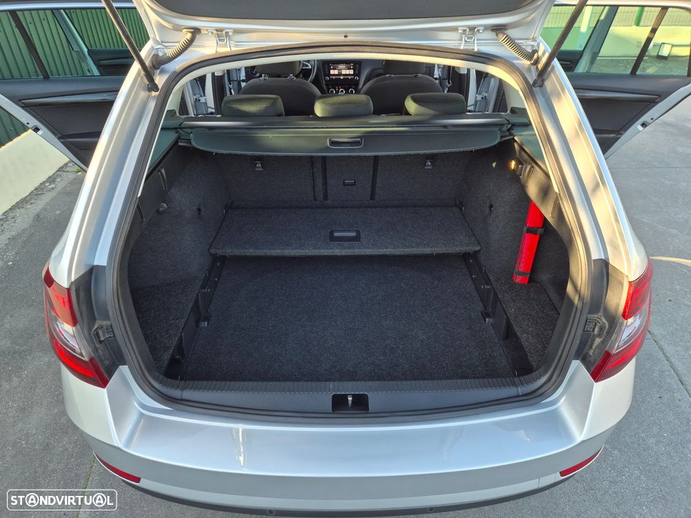 Skoda Octavia Break - 48