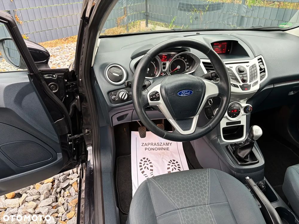 Ford Fiesta 1.25 Titanium X - 39