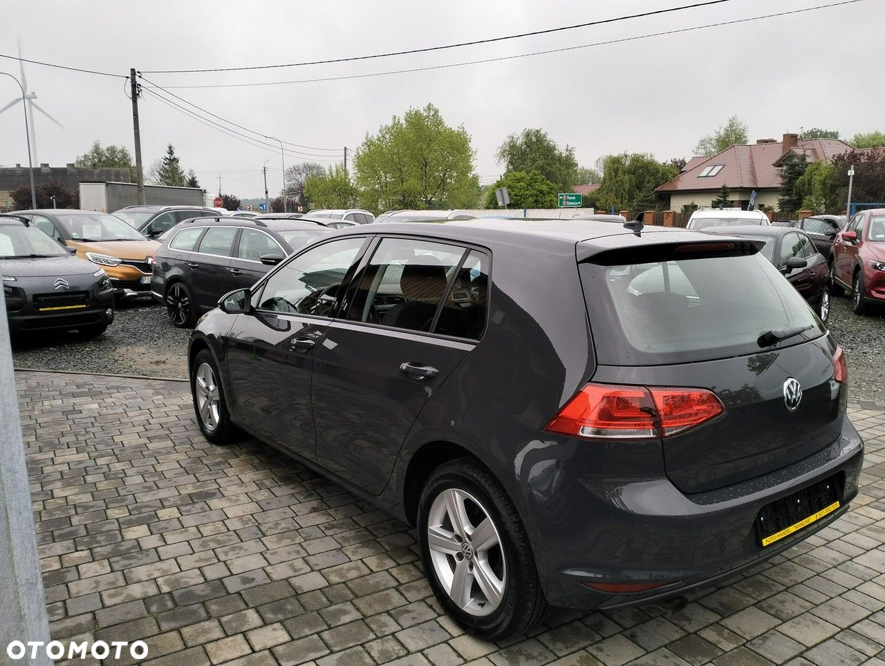 Volkswagen Golf 1.6 TDI BlueMotion Technology Comfortline - 4