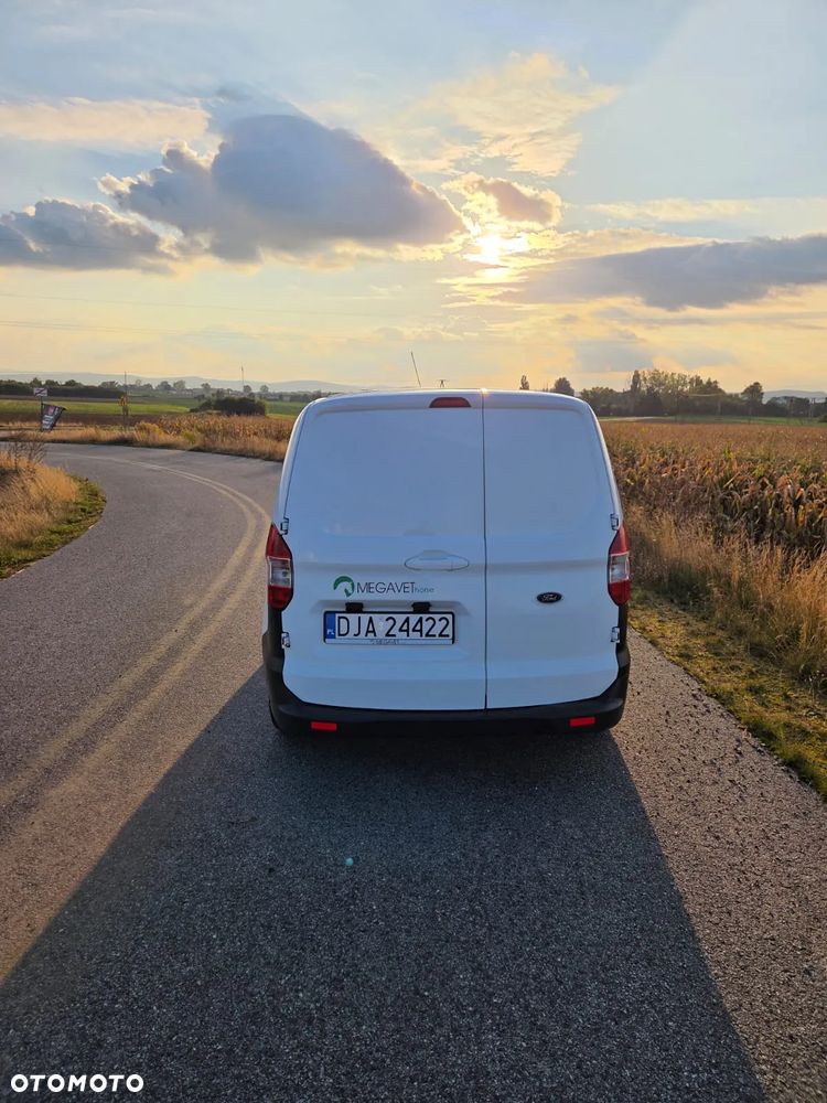 Ford Transit Courier - 6