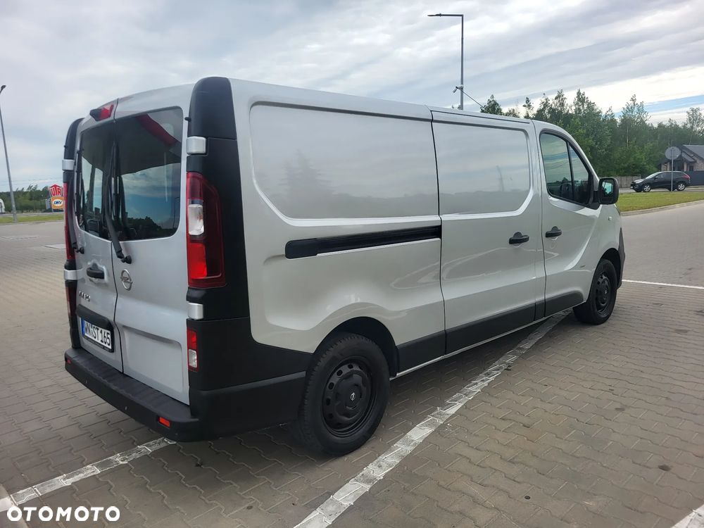 Opel Vivaro - 13