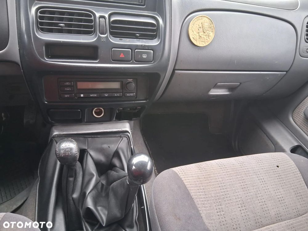 Nissan Navara 2.5 TDi Base / XE 2WD - 14