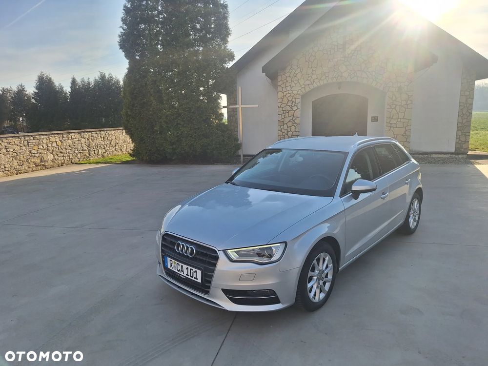 Audi A3 Sportback - 1