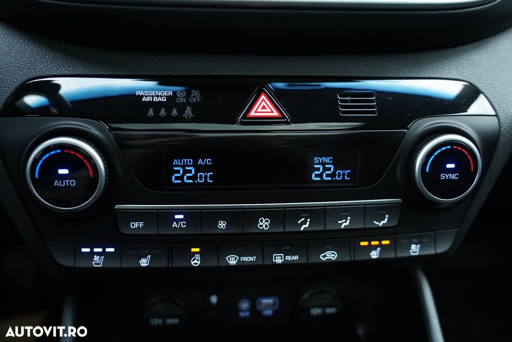 Hyundai Tucson blue 2.0 CRDi 4WD Premium - 13