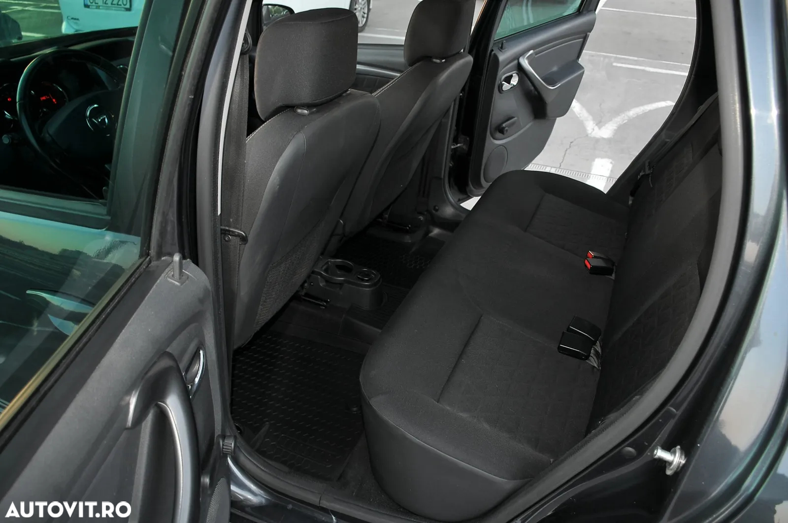 Dacia Duster 1.5 dCi 4x2 Laureate - 12