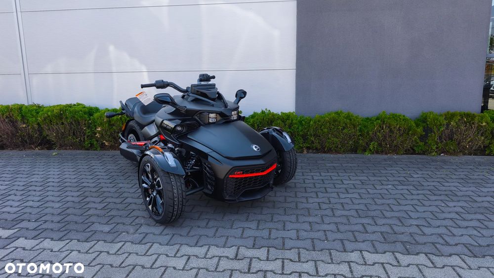 Can-Am Spyder - 7