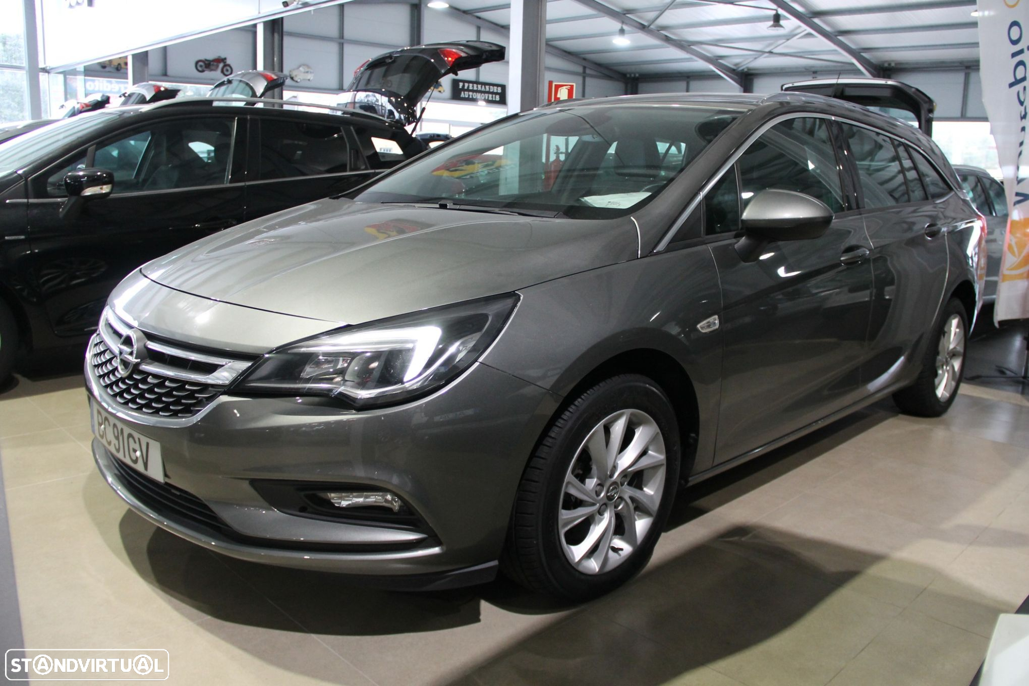 Opel Astra Sports Tourer - 4