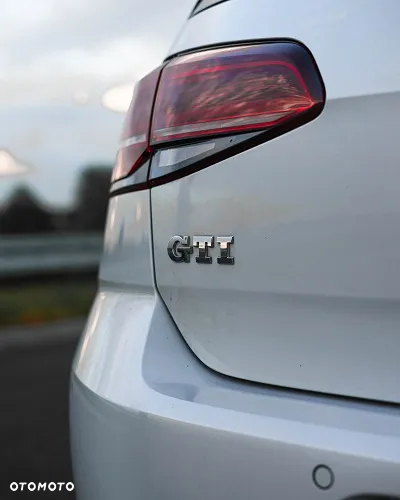 Volkswagen Golf - 7