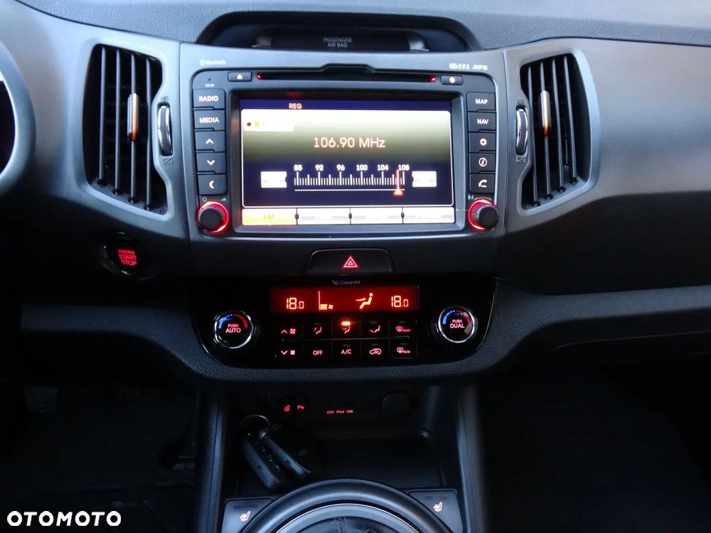 Kia Sportage 2.0 CVVT 4WD Vision - 29