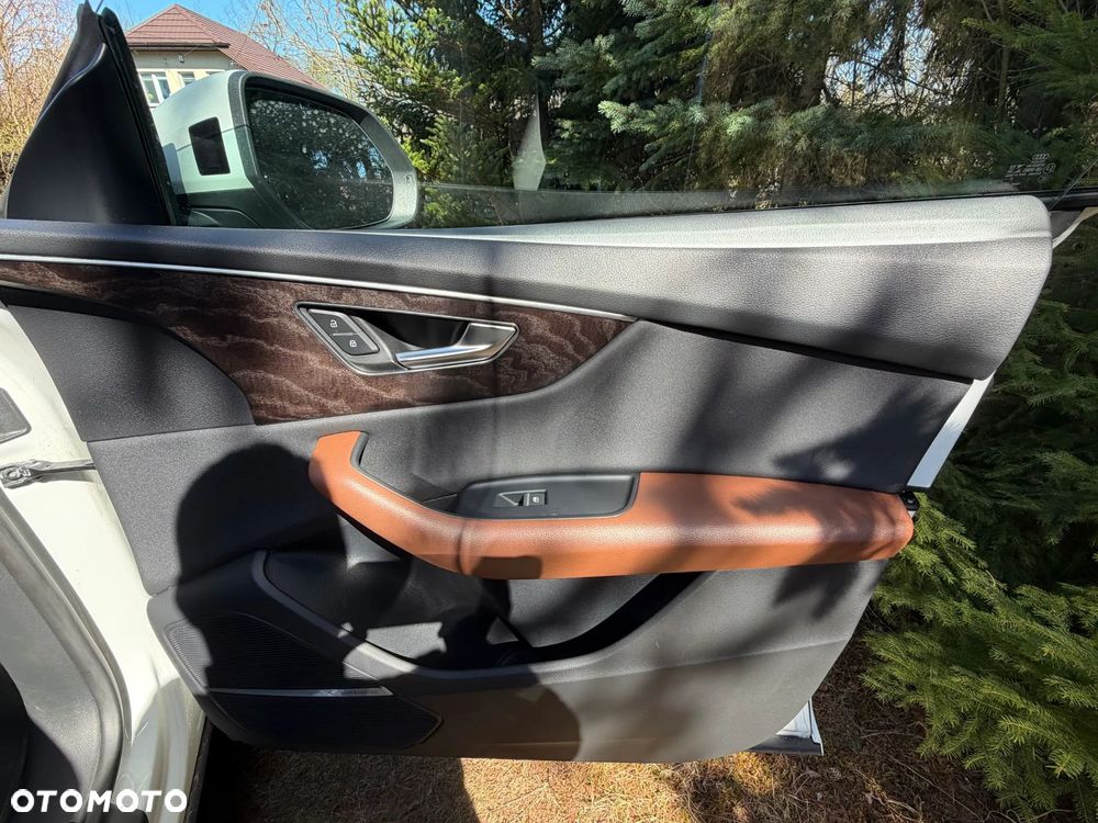 Audi Q8 55 TFSI mHEV Quattro Tiptronic - 10