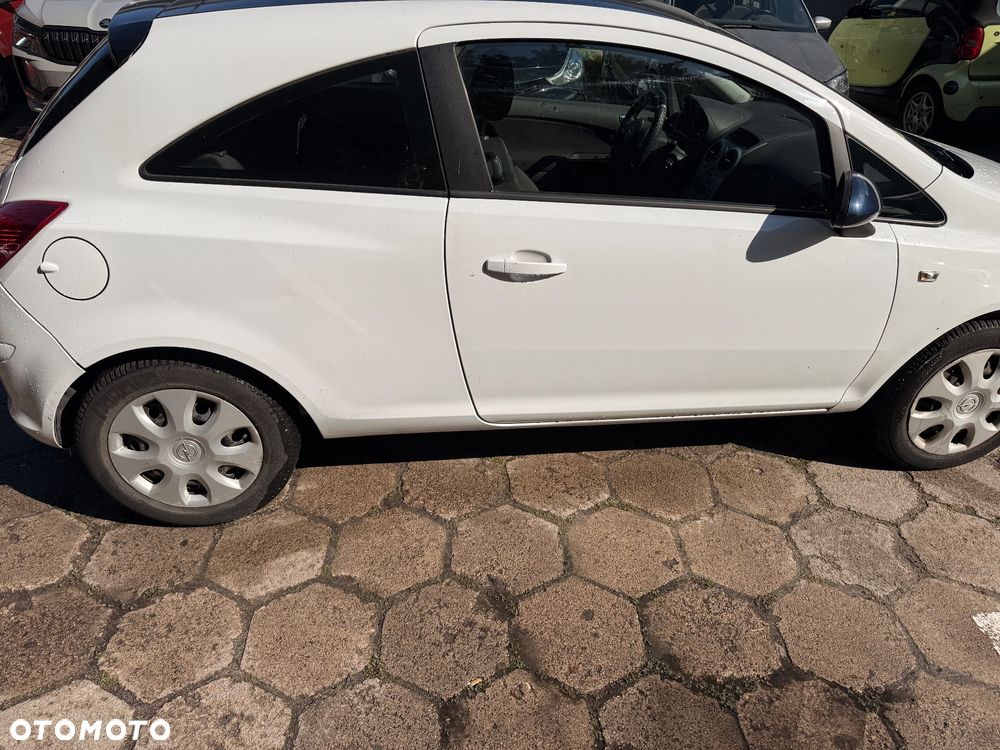 Opel Corsa - 2