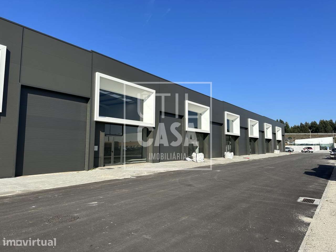 Pavilhão em Esposende com 470m² - Grande imagem: 2/9